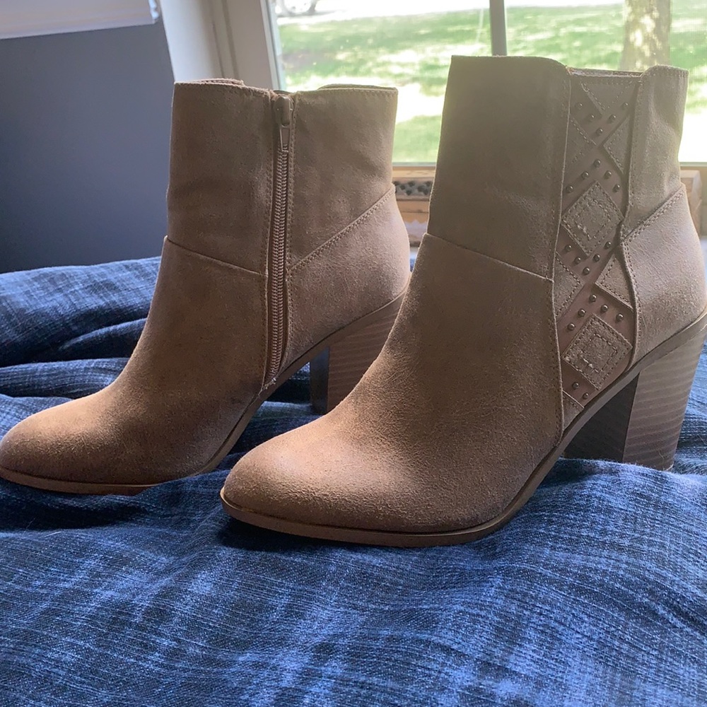 Fergie booties